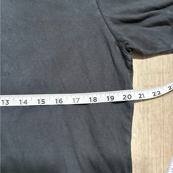 American Eagle Outfitters Men's Charcoal Tee - Picture 5 of 8